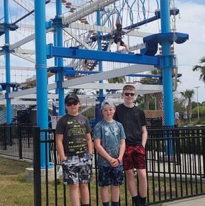 Meet your Posher, Holly